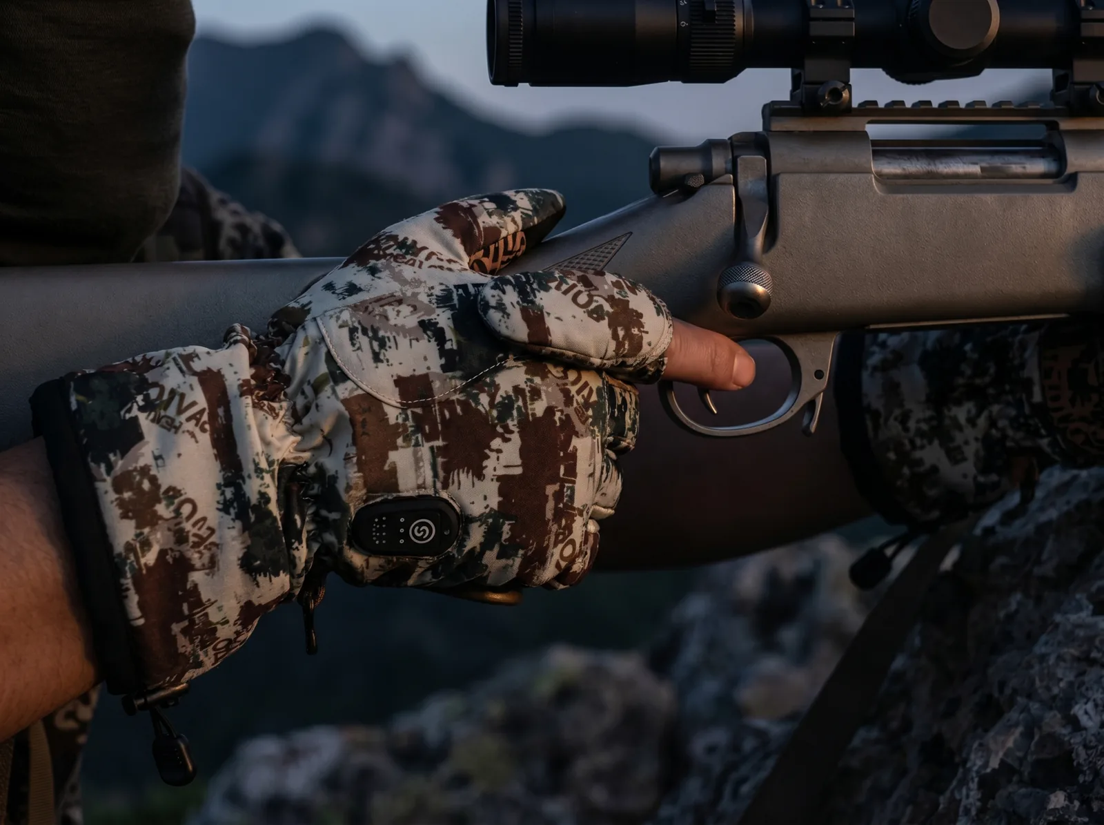 Finger Dexterity - Savior Heat HUGP02FC Rock Camo Hunting Gloves 2.0