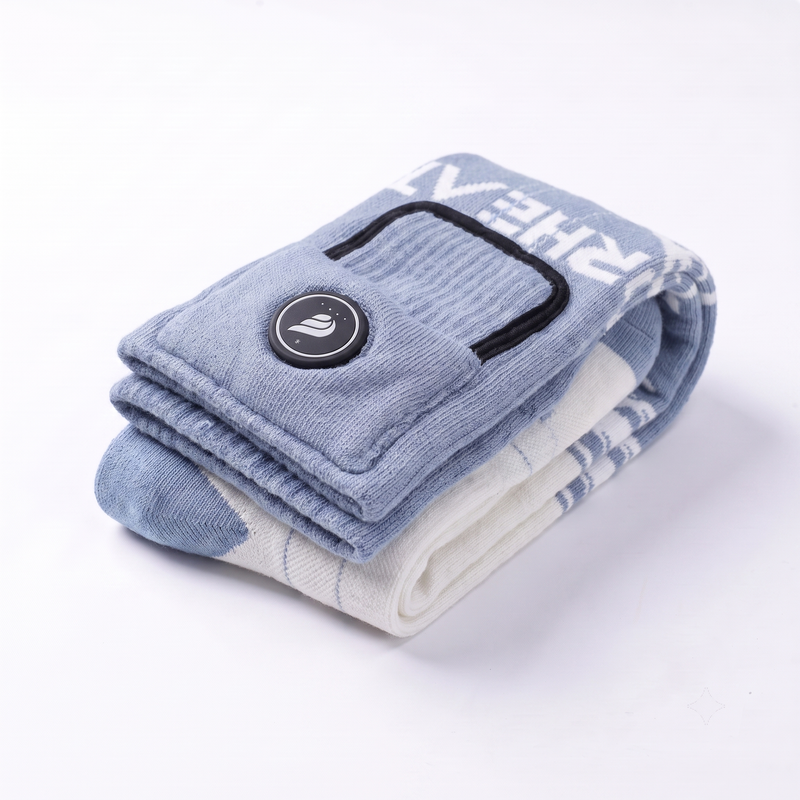 Laden Sie das Bild in Galerie -Viewer, SOS205G3 App-Controlled Heated Ski Socks
