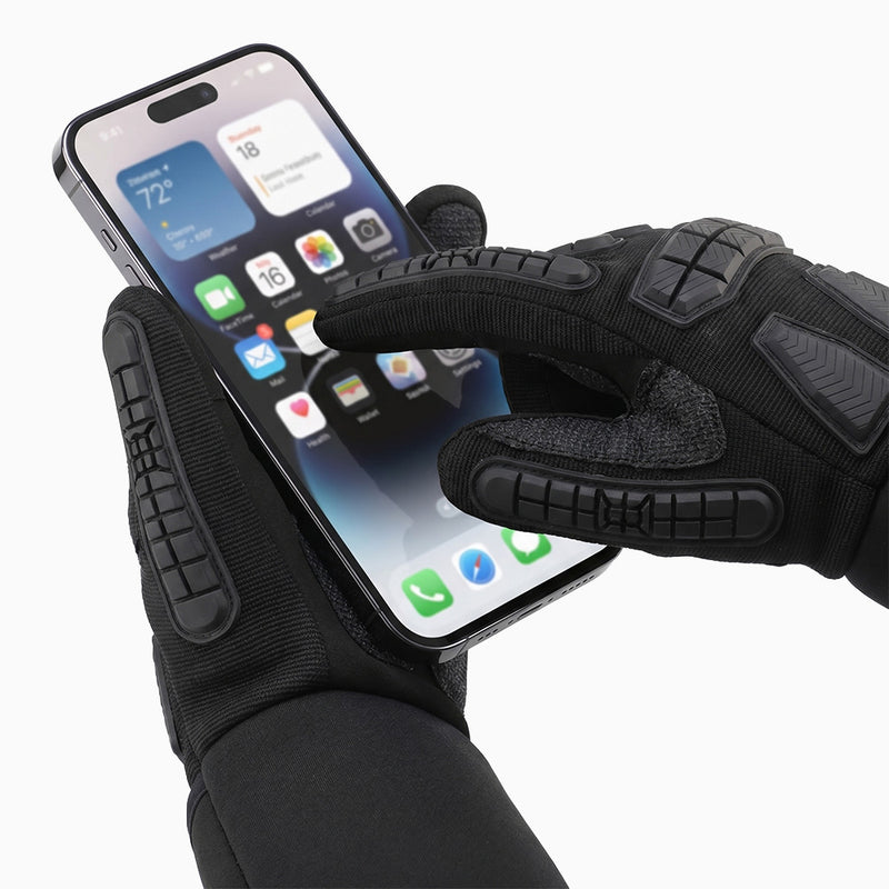 Chargez l'image dans la visionneuse de la galerie, The touchscreen-compatible design of these heated work gloves allows mobile devices to be operated without removing the gloves, enabling continued connectivity.
