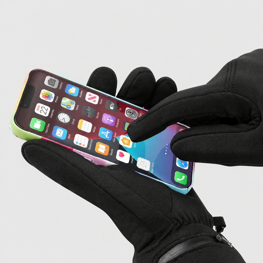The thumb, index, and middle fingers of these heated gloves are all made from conductive PU material, allowing you to use your mobile phone even while wearing winter gloves.