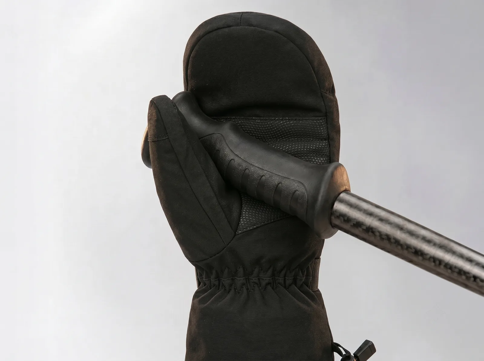 Reinforced Anti-Slip Grip - Savior Heat S66E Classic Heated Winter Mittens