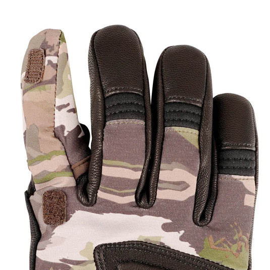 Camo Heated Hunting Gloves detail view