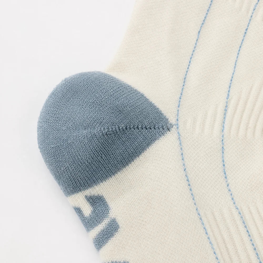 Savior Heat Heat-Transfer Arch Support Heated ski Socks with Bluetooth app heat control