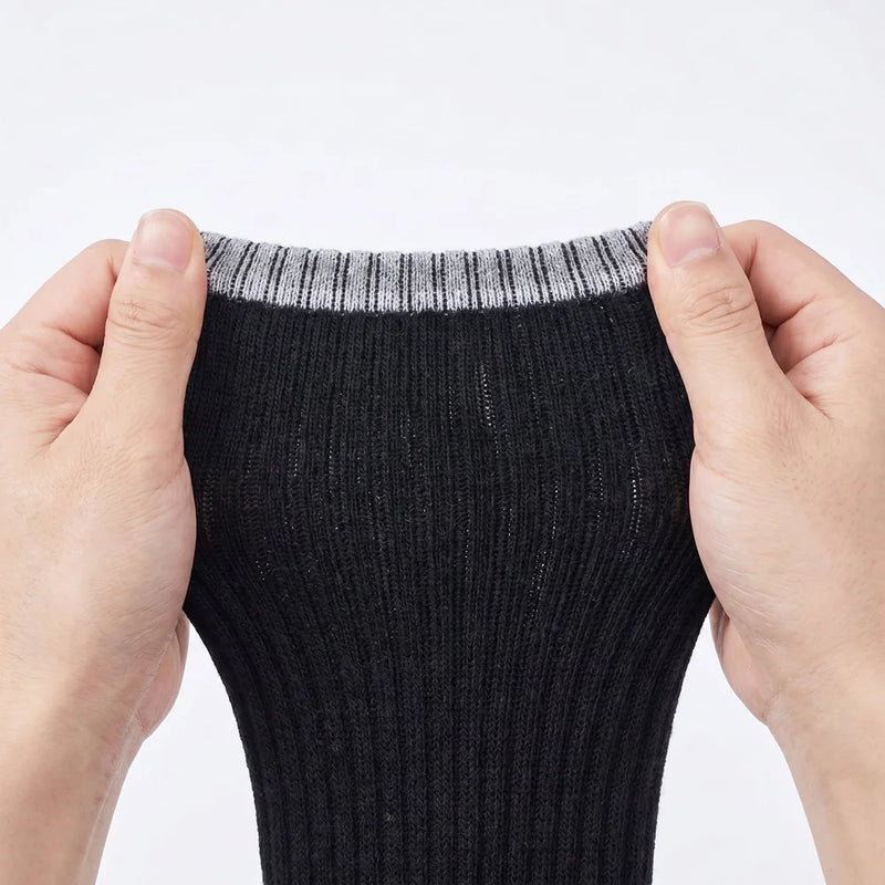 Cargue la imagen en el visor de la galería, Heated Winter Socks detail view
